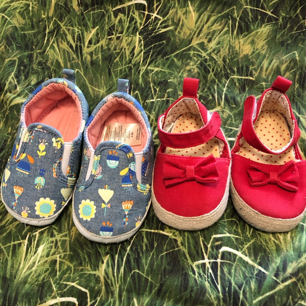 Baby slipper shoes size 6-12 M